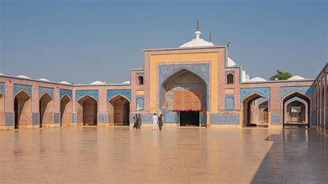  Shah Jahan Masjid Lahore: Một kiệt tác kiến trúc Hồi giáo lộng lẫy và đầy uy nghi!