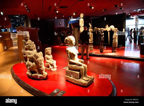 Quai Branly - Khám phá Bảo Tàng Nghệ thuật và Văn hóa của các Dân tộc ở Pháp!